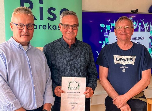 gaveuddeling 2024_Rise_Sparekasse_Rise